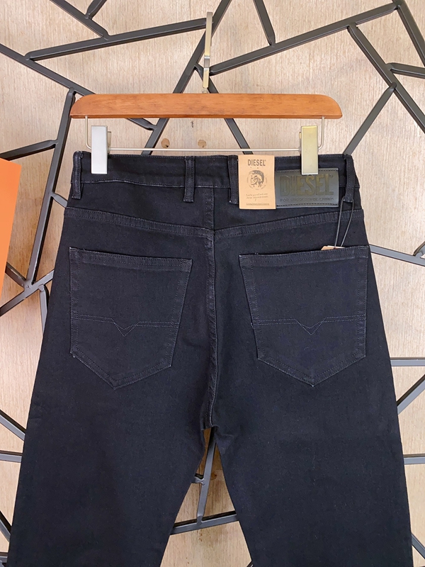 ブランドジーンズ全体デザイン